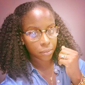 Meet your Posher, Nicole